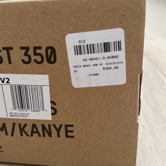 Yeezy Boost 350 V2 in static - Picture 10 of 12